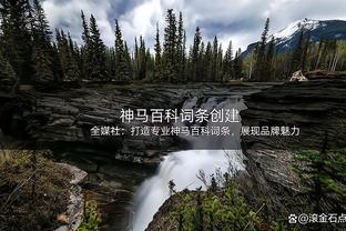 太离谱？K2联赛门将半场读秒出击至中圈，停球送给对手打空门